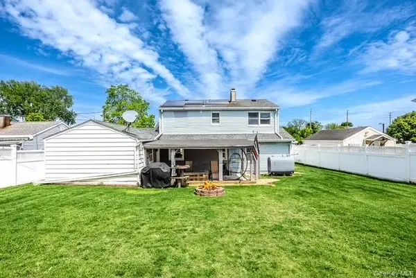 4236 Clarissa RD, Bethpage, NY 11714