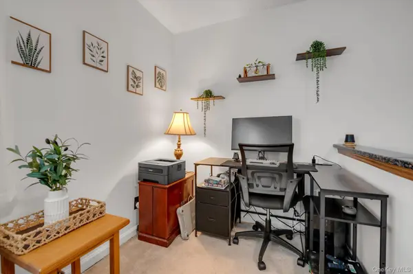 67-65 136th ST #B, Flushing, NY 11367