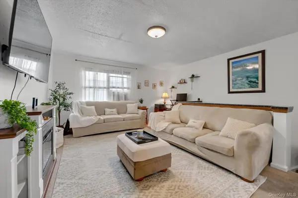 67-65 136th ST #B, Flushing, NY 11367