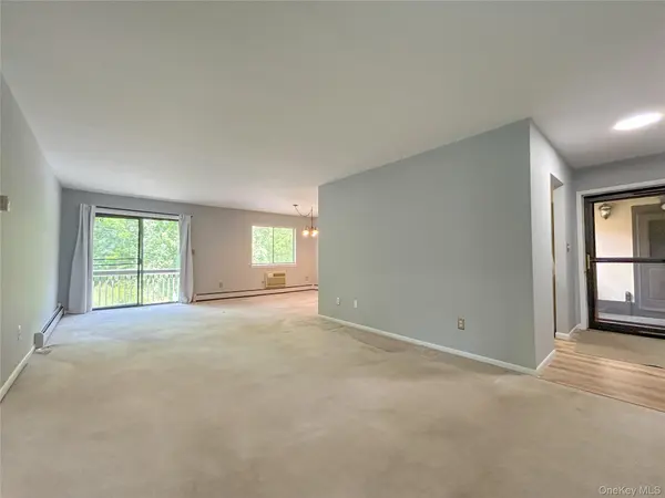 5 Loudon DR #9, Fishkill, NY 12524