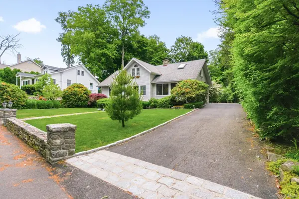 24 Tamarack RD, Mahopac, NY 10541