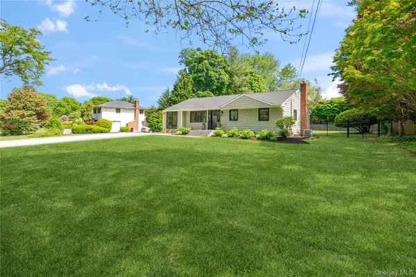 148 Ketay DR, East Northport, NY 11731