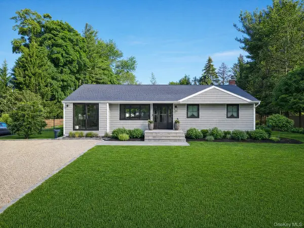 148 Ketay DR, East Northport, NY 11731