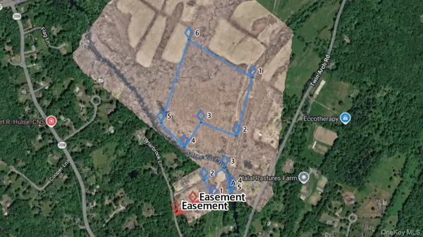 W Twin Arch RD, Campbell Hall, NY 10916