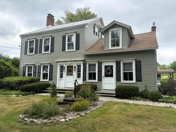 2303 Salt Point TPKE, Clinton Corners, NY 12514