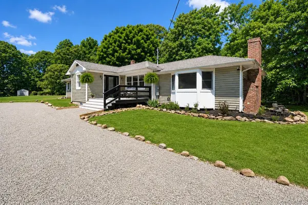 280 Holbrook RD, Ronkonkoma, NY 11779