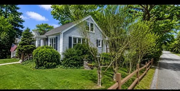 64 Crestwood BLVD, Poughkeepsie, NY 12603