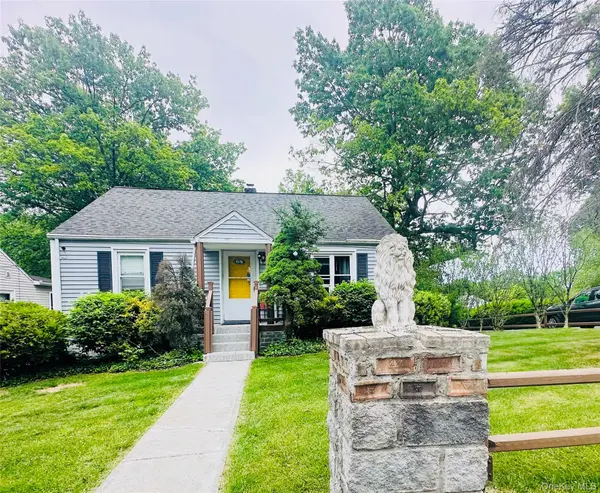 64 Crestwood BLVD, Poughkeepsie, NY 12603