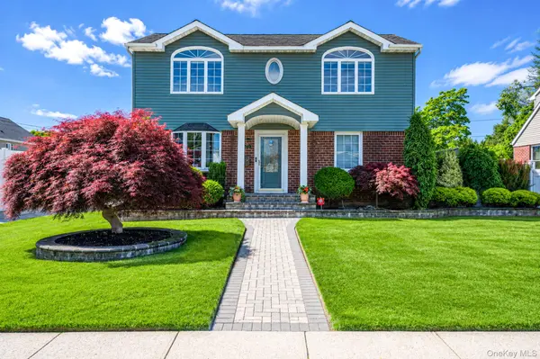 2454 Jefferson ST, East Meadow, NY 11554