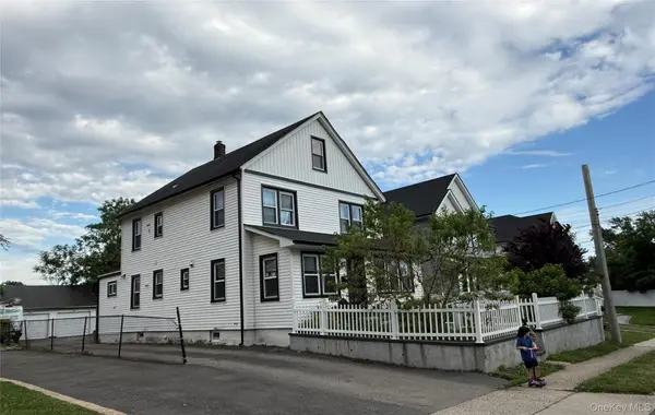 168 Jefferson AVE, Roslyn Heights, NY 11577