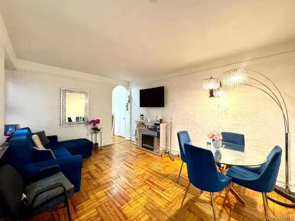 37-21 80th ST #1R, Jackson Heights, NY 11372