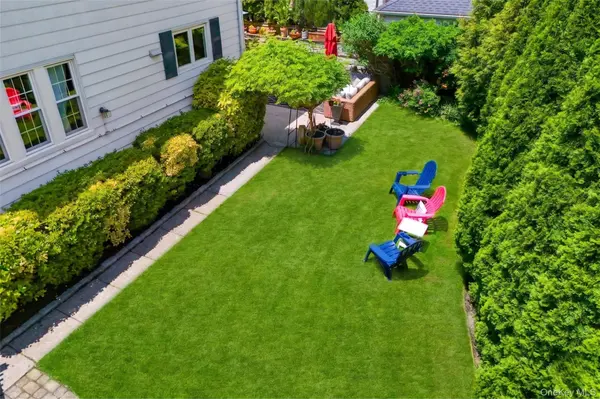 9 Maul ST, New Rochelle, NY 10801