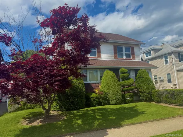 6 Wilson ST, East Rockaway, NY 11518