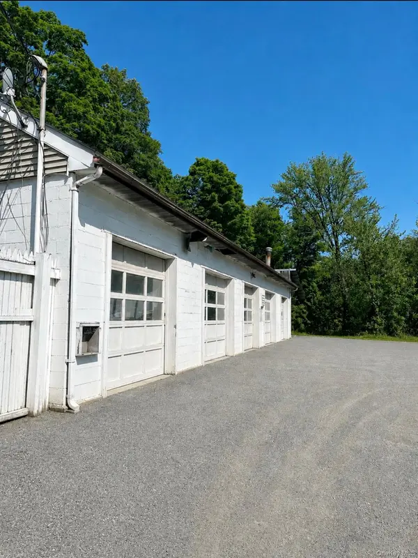 1777 Route 44, Pleasant Valley, NY 12569