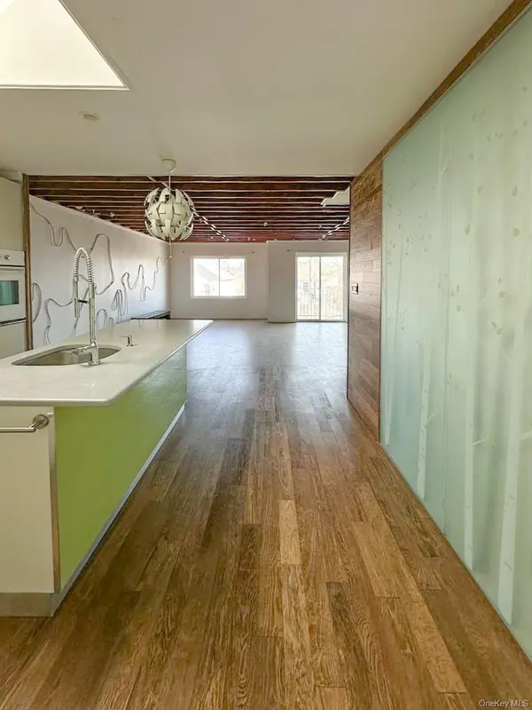 310 Delaware AVE, Staten Island, NY 10305