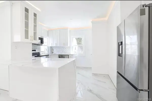 Address not disclosed, Queens Village, NY 11429