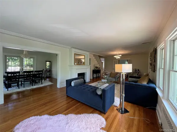 38 Gedney Park DR, White Plains, NY 10605