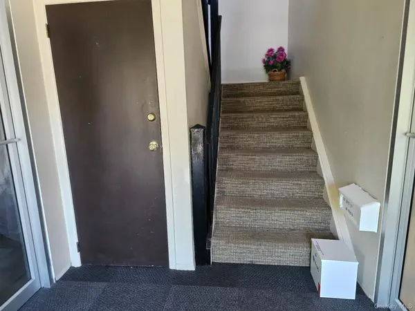 202 E Main ST #302 2nd Floor, Huntington, NY 11743
