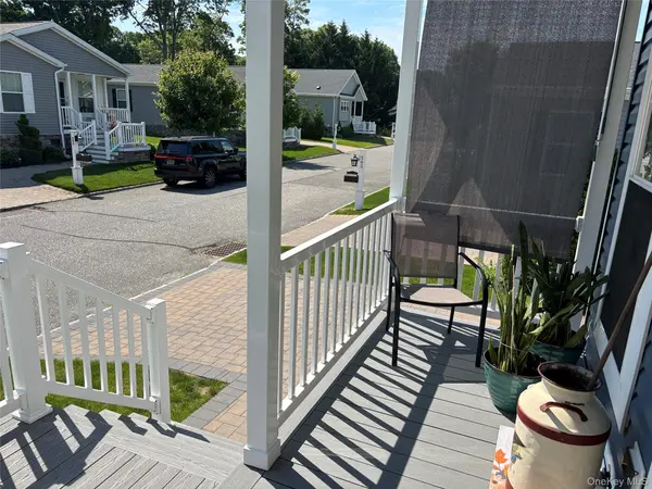 1661 Old Country RD #563, Riverhead, NY 11901