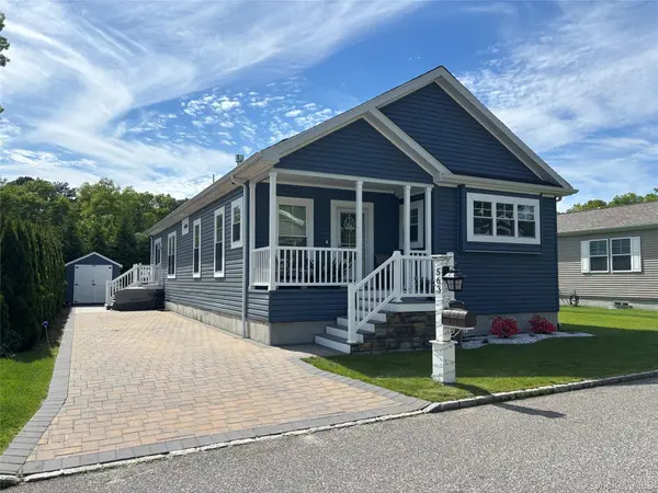 1661 Old Country RD #563, Riverhead, NY 11901