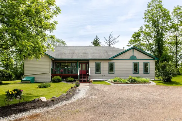 22 Noble ST, Coxsackie, NY 12051