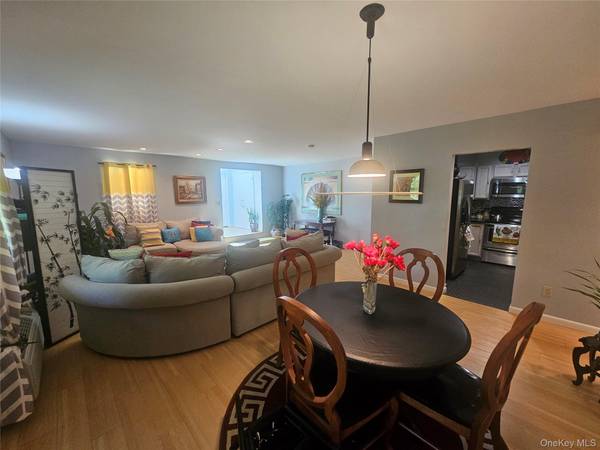 1337 Broadway #C10, Hewlett, NY 11557
