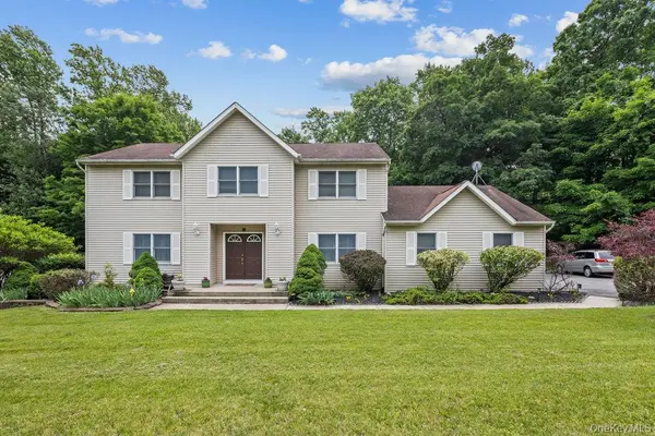 34 Marietta DR, Pomona, NY 10970