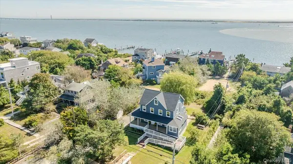 56 Oak Beach RD, Oak Beach, NY 11702
