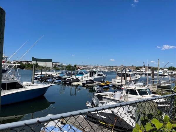 2 Kay CT, Brooklyn, NY 11229