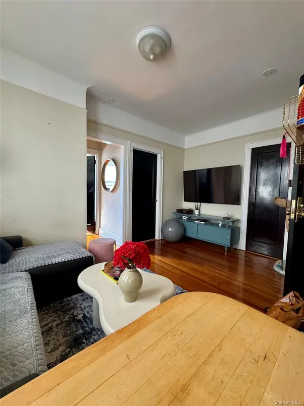 3129 47th ST, Astoria, NY 11103