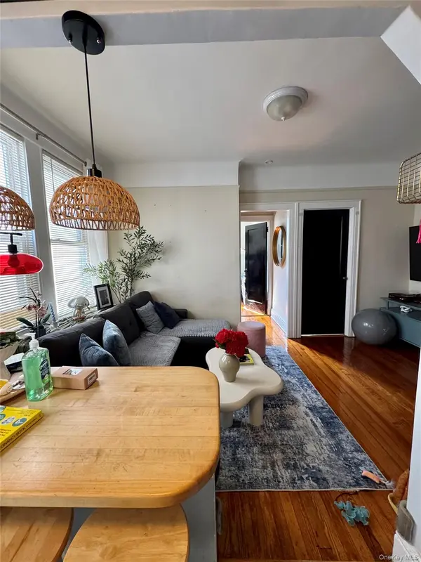 3129 47th ST, Astoria, NY 11103