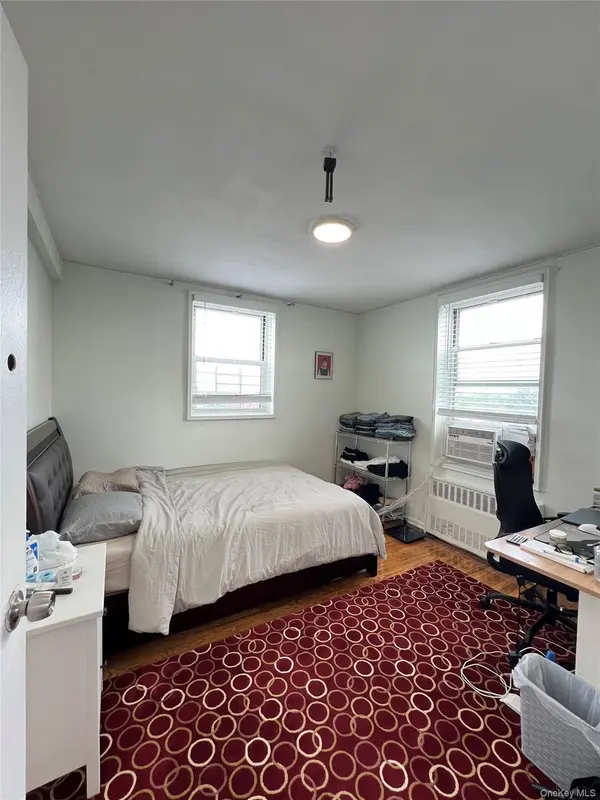 60-11 Broadway #6k, Woodside, NY 11377