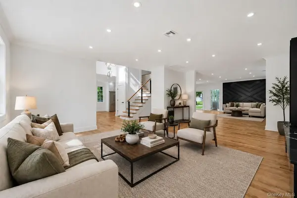 1130 Carlls Straight PATH, Dix Hills, NY 11746
