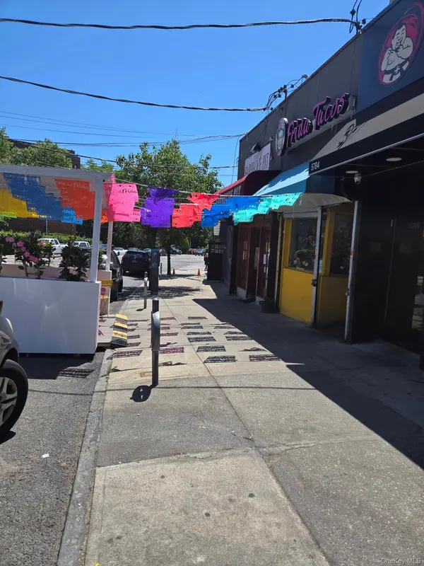 5782 Mosholu AVE, Bronx, NY 10471
