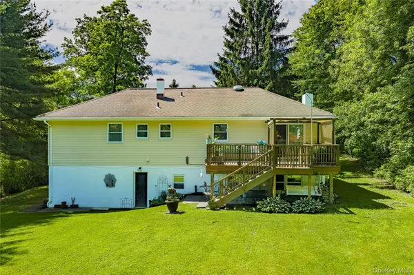 32 Cobb RD, Brewster, NY 10509