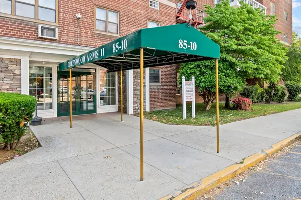 85-10 151 AVE #2D, Howard Beach, NY 11414