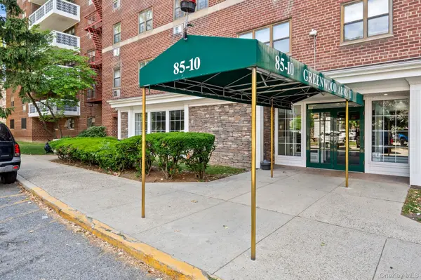 85-10 151 AVE #2D, Howard Beach, NY 11414