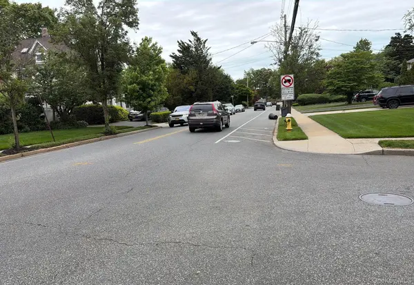 259 Lincoln AVE, Rockville Centre, NY 11570