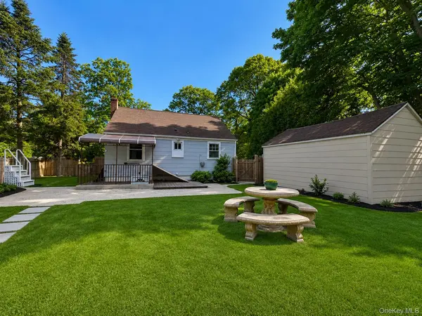 1419 Hallock AVE, Port Jefferson Station, NY 11776
