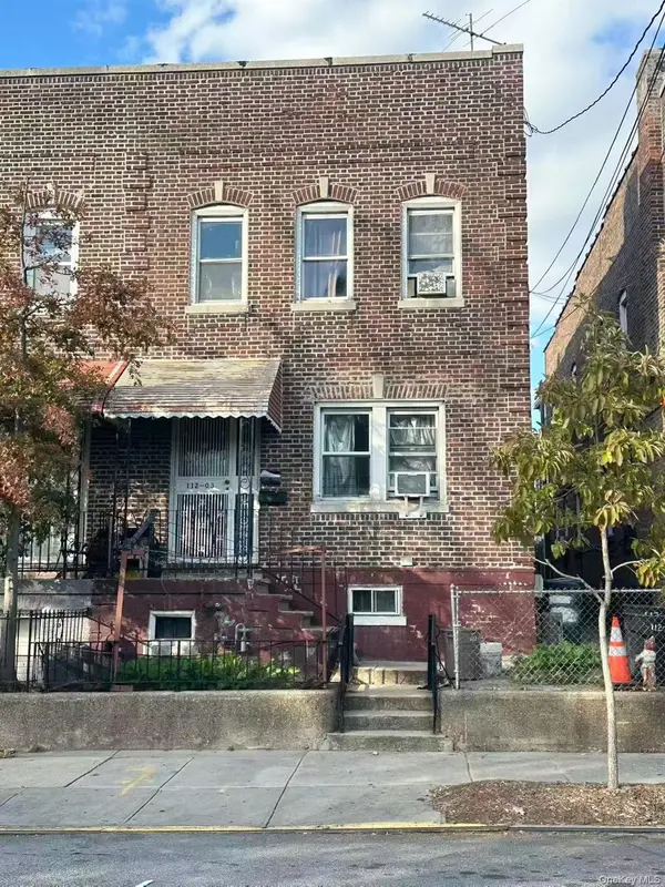 11203 15th AVE, College Point, NY 11356