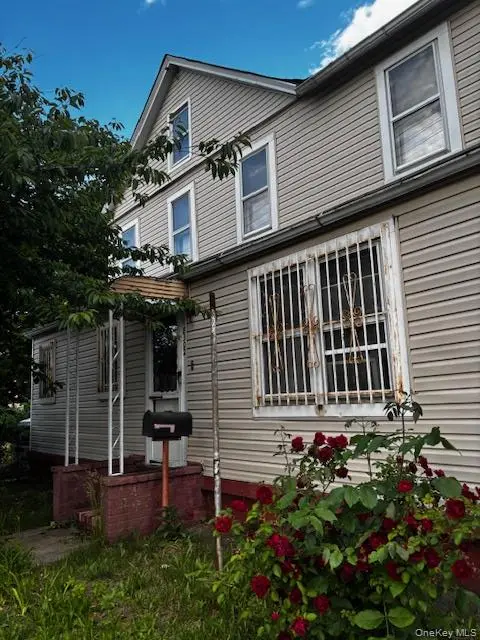 185-02 Baisley BLVD, Saint Albans, NY 11412