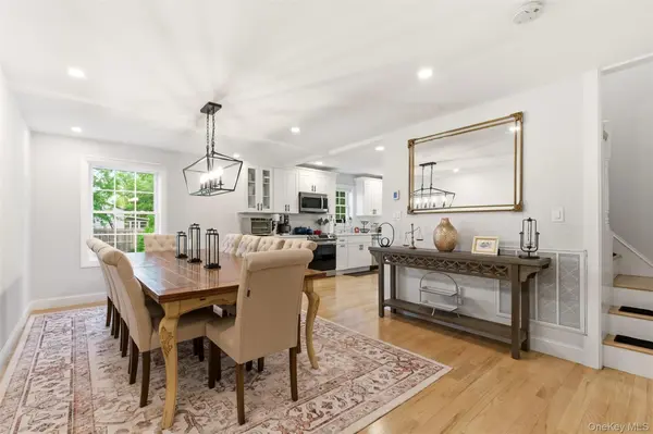 238 Woodlawn AVE, Saint James, NY 11780