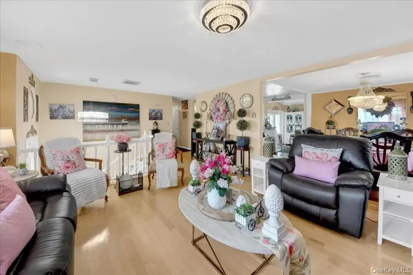 5 Rowell LN, Wappingers Falls, NY 12590