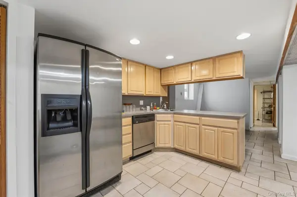 2952 Miles AVE, Bronx, NY 10465