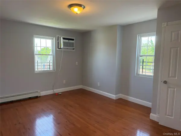 14019 247th ST, Rosedale, NY 11422