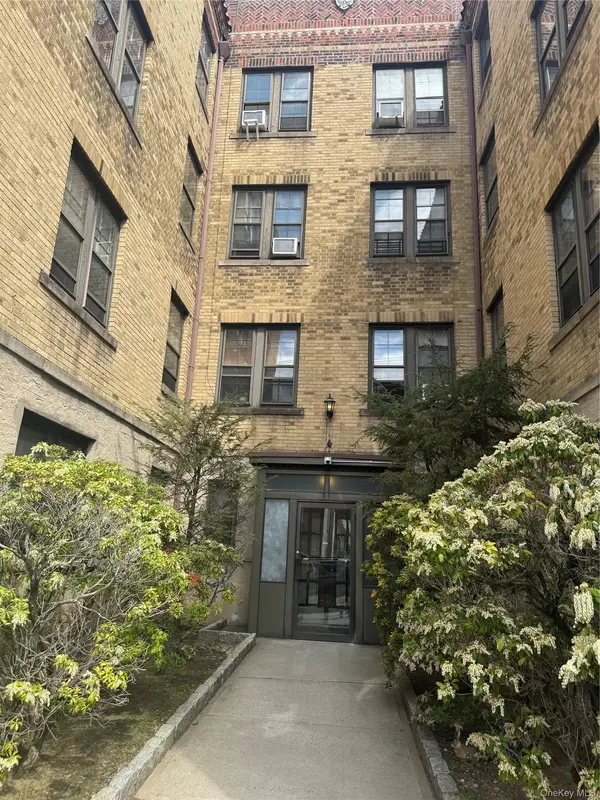 33 Douglas AVE, Yonkers, NY 10703