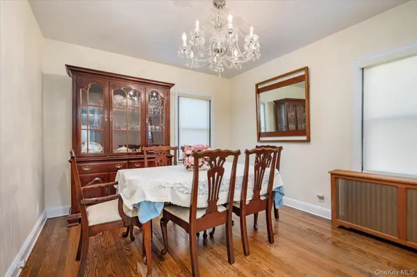 1045 Stanton AVE, Woodmere, NY 11598