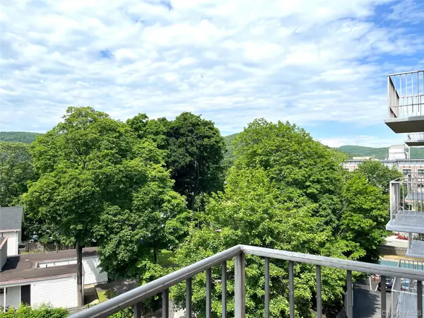 35 Park AVE #5S, Suffern, NY 10901