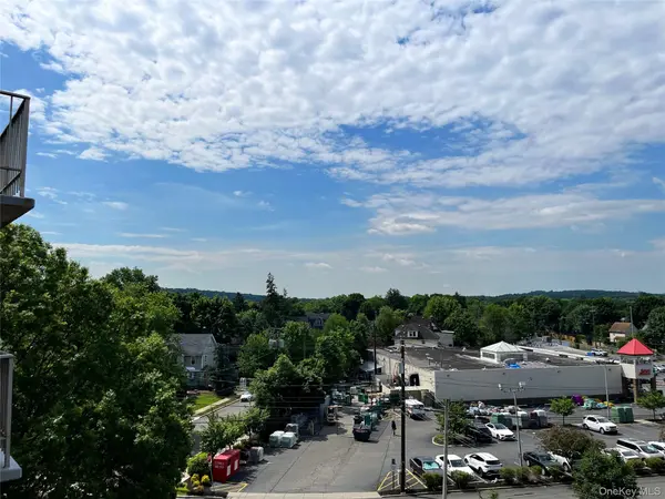 35 Park AVE #5S, Suffern, NY 10901