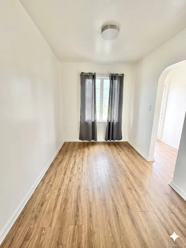 22723 109th AVE, Queens Village, NY 11429